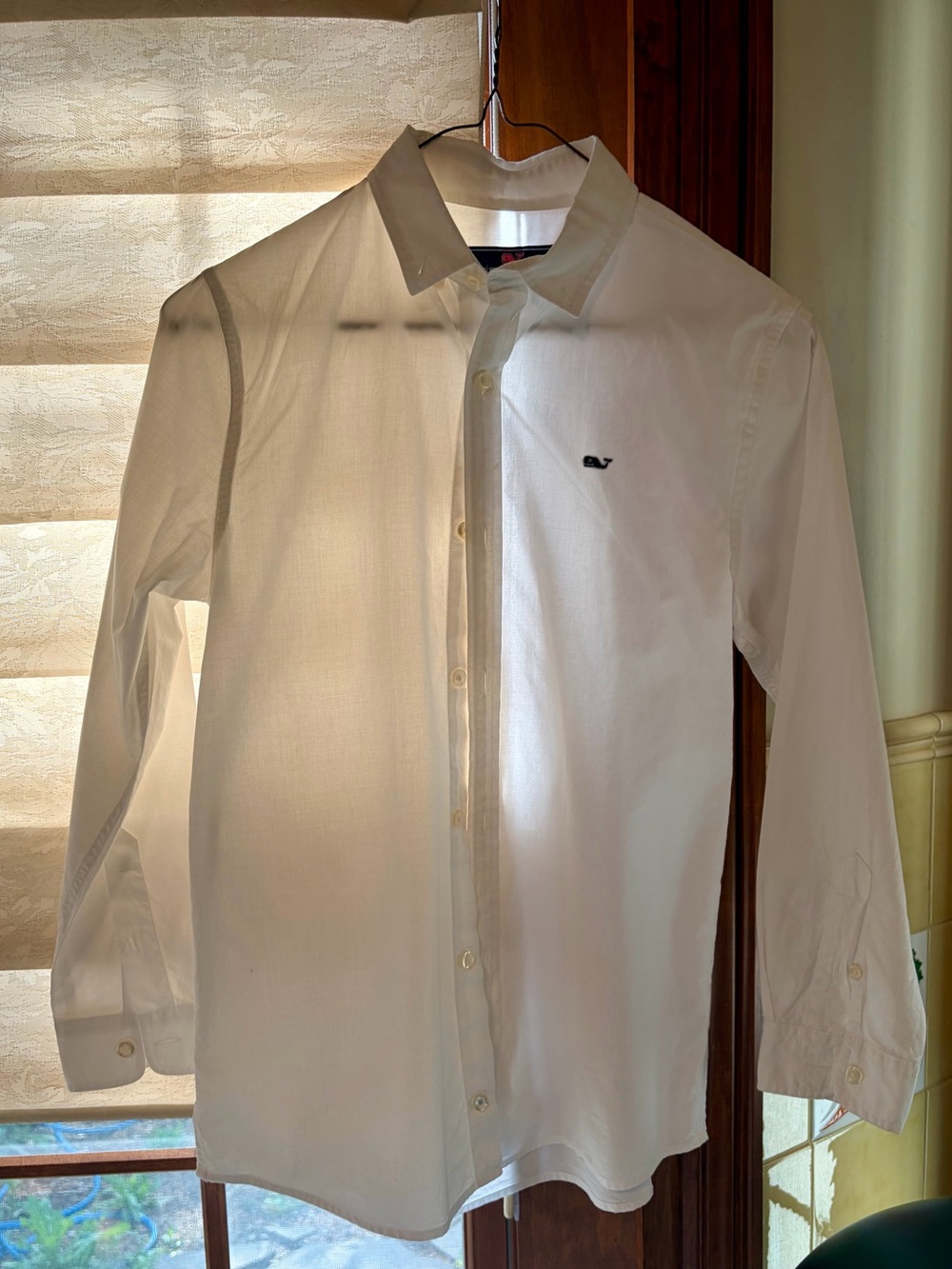 Vineyard Vines Boys White Button-Down Shirt with Whale Logo size 12/14